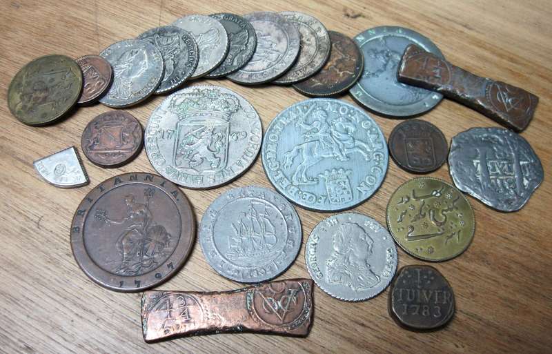*R1 Auction* Full set of Van Riebeeck tokens plus extra - Bid per token