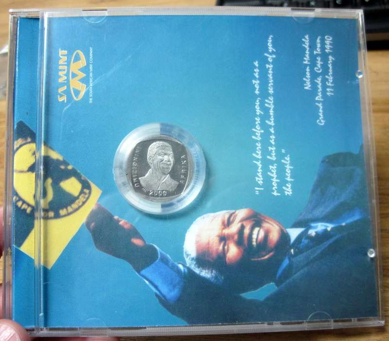 *R1 Auction* 2000 Smiley Mandela proof coin in CD case