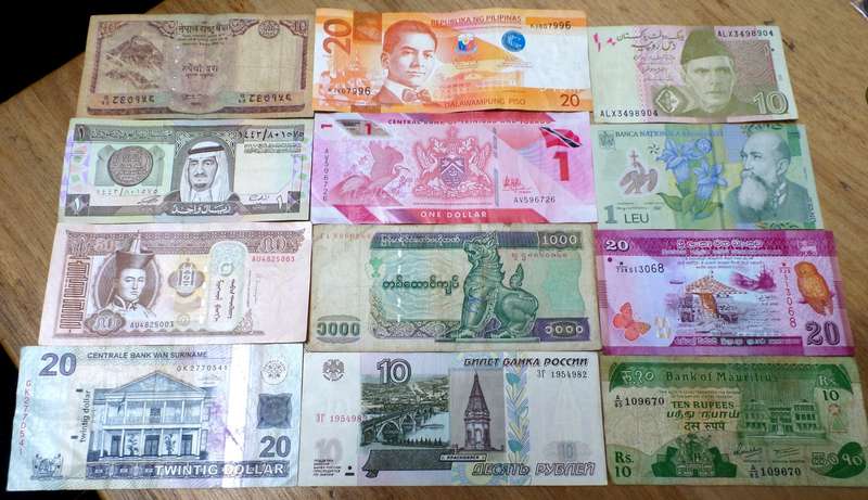 Lot of 12 International bank notes