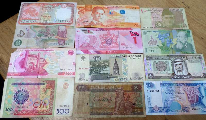 Lot of 12 International bank notes