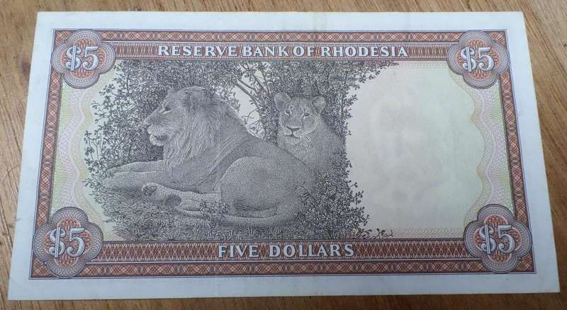 *R1 Auction* Rhodesia 5 Dollars 1978 - Nice condition