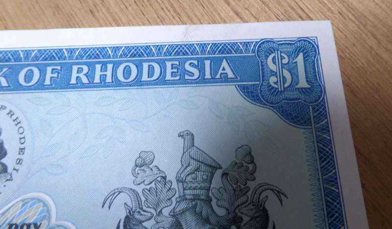 *R1 Auction* Pair of Rhodesia 1 Dollar 1978 - Great condition