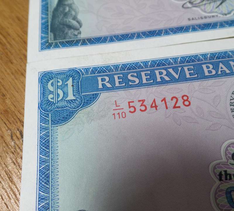 *R1 Auction* Pair of Rhodesia 1 Dollar 1978 - Great condition