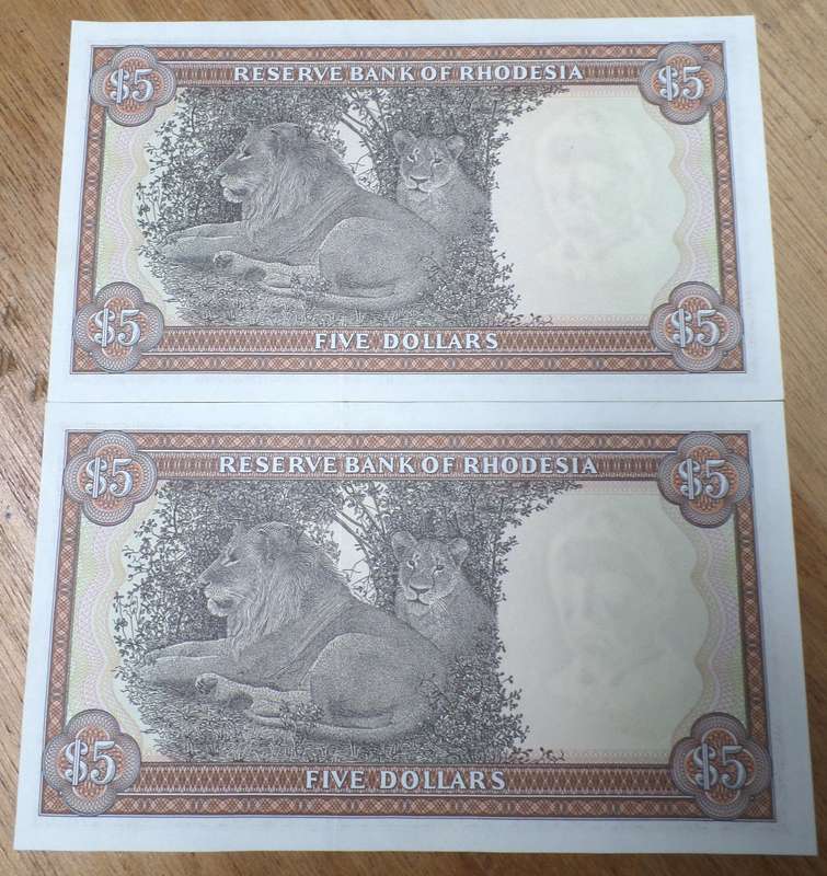 *R1 Auction* Pair of Rhodesia 5 Dollars 1978 - aUNC condition