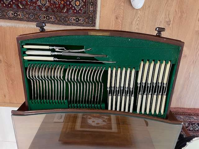 EPNS silver cutlery set in beautiful cabinet