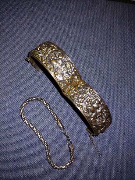 MIXED JEWELLERY