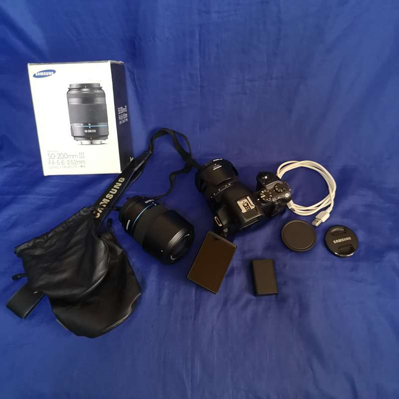 Samsung NX30 Mirrorless Camera with 2 Lenses 18-55 and 55-200. Microphone optional