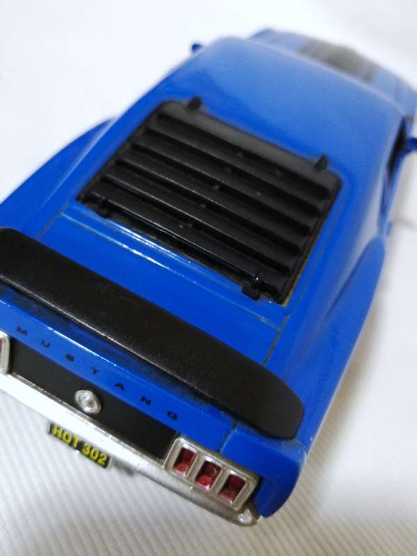 Vintage Maisto 1:24 1970 The Boss Ford Mustang 302 in Blue
