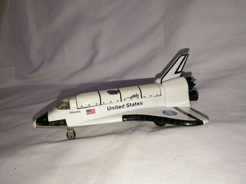 Vintage Space Shuttle Atlantis- Metal model with opening Cargo Bay