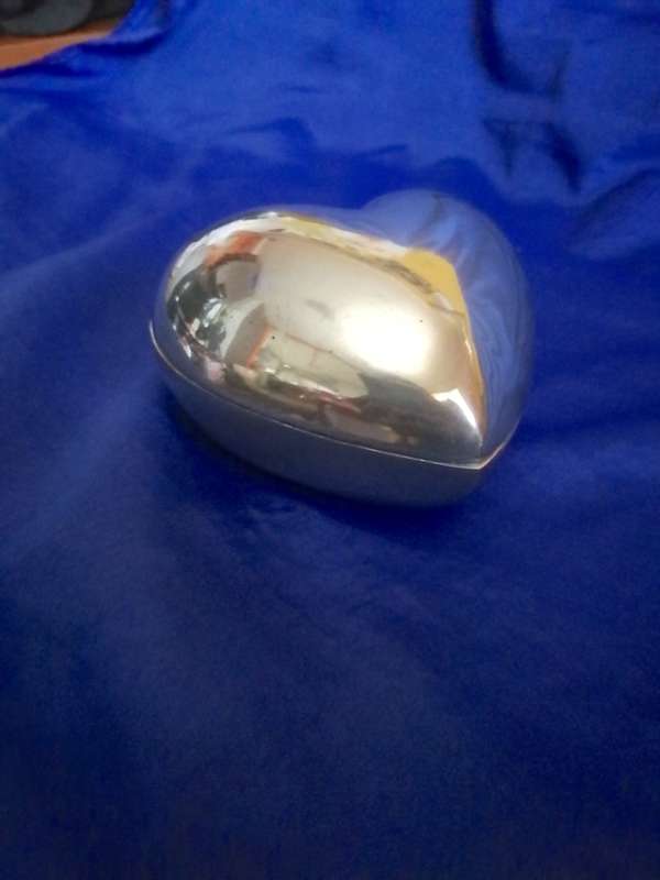 Heart Shaped Trinket Box. Pewter/ Aluminium