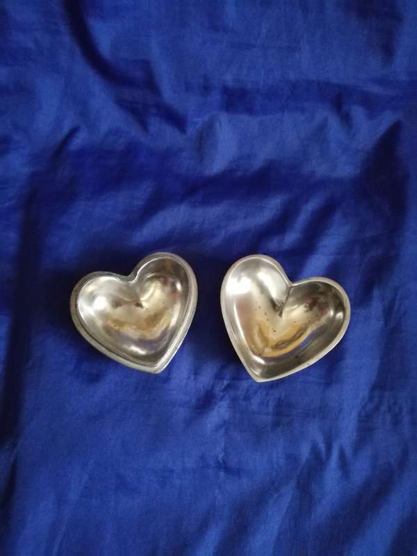 Heart Shaped Trinket Box. Pewter/ Aluminium