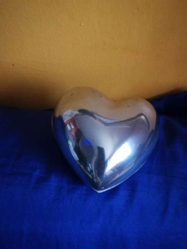 Heart Shaped Trinket Box. Pewter/ Aluminium