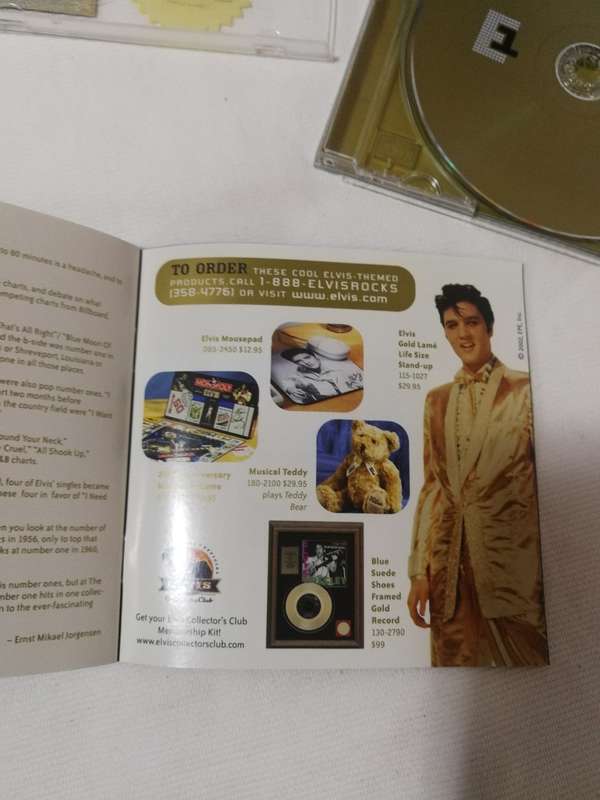 Elvis Presley  ELV1S 30 #1 Hits with Original Booklet