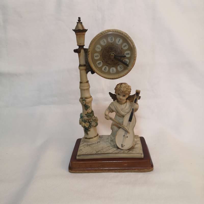 Vintage Quartz Resin Lamp Post Clock Cherub Angel- Working
