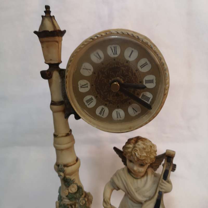 Vintage Quartz Resin Lamp Post Clock Cherub Angel- Working