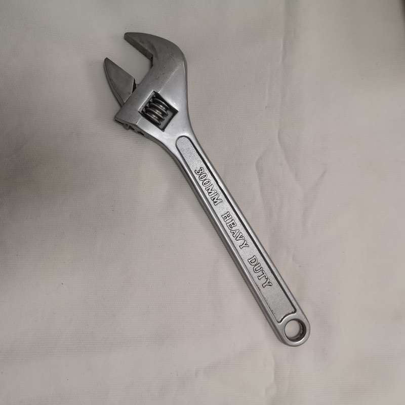 Tolsen Adjustable Wrench with Metric Scale Marked 300mm 12'' 15004