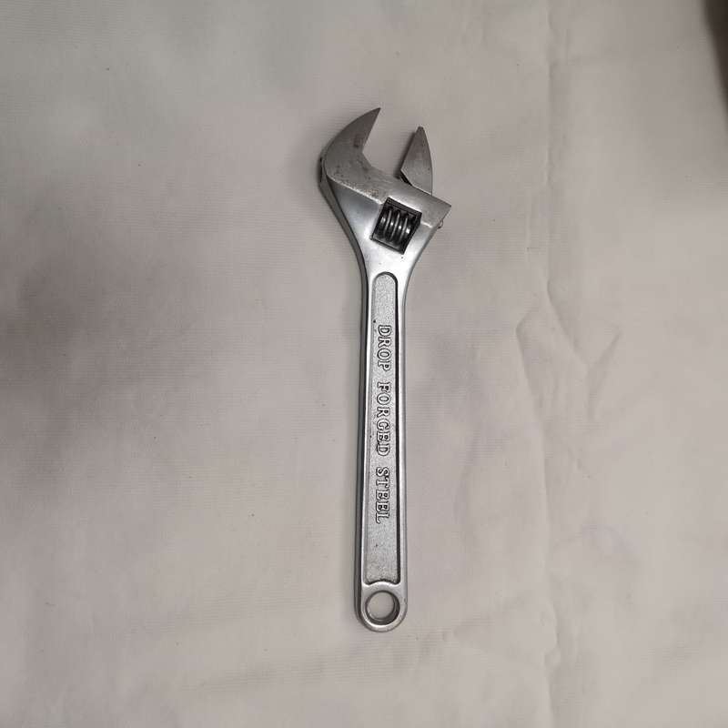 Tolsen Adjustable Wrench with Metric Scale Marked 300mm 12'' 15004