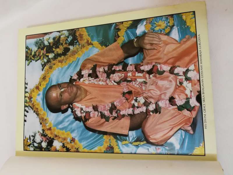 Vintage Sri Sri Radha Radhanath Temple of Understanding Souvenir book- Grand Opening 1985