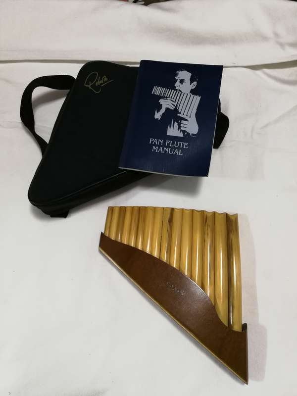 Pan Flute 18 Pipe Traditional Woodwind Instrument by Roberto