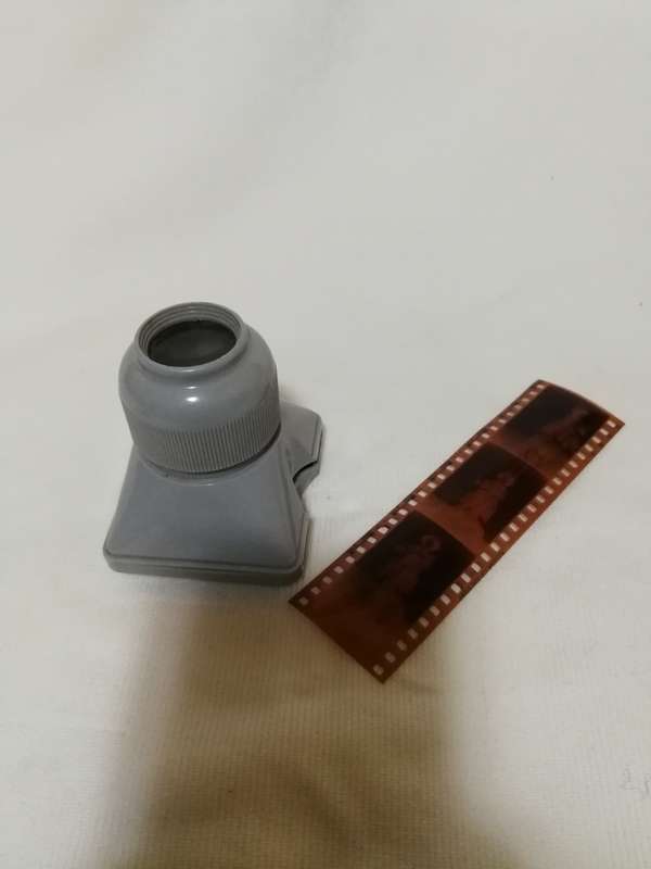Portable Slide/ Negative viewer CENEI GDR. Made in Germany