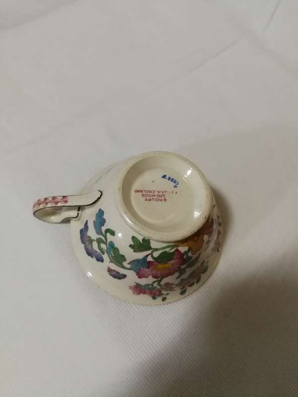 Wedgwood Etruria Tea/Coffee Cup. England Peony Shaped Early 1900s