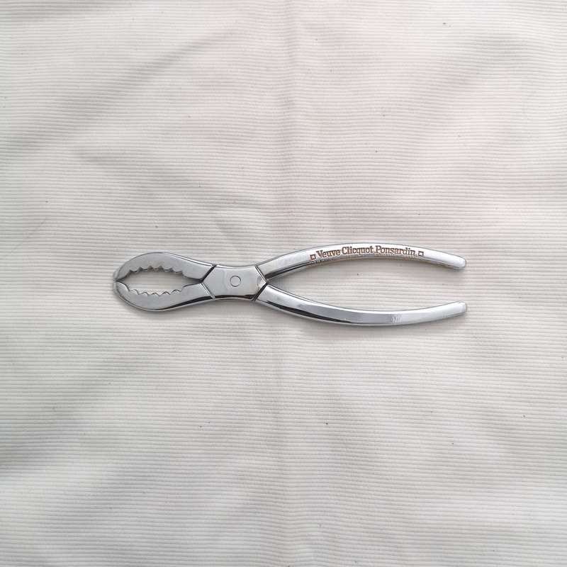 Champagne Pliers Veuve Clicquot champagne in steel, Pliers, Made in France, Wine Collectors