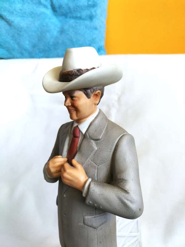 80s Americana Porcelain J.R. Ewing music box/liquor decanter