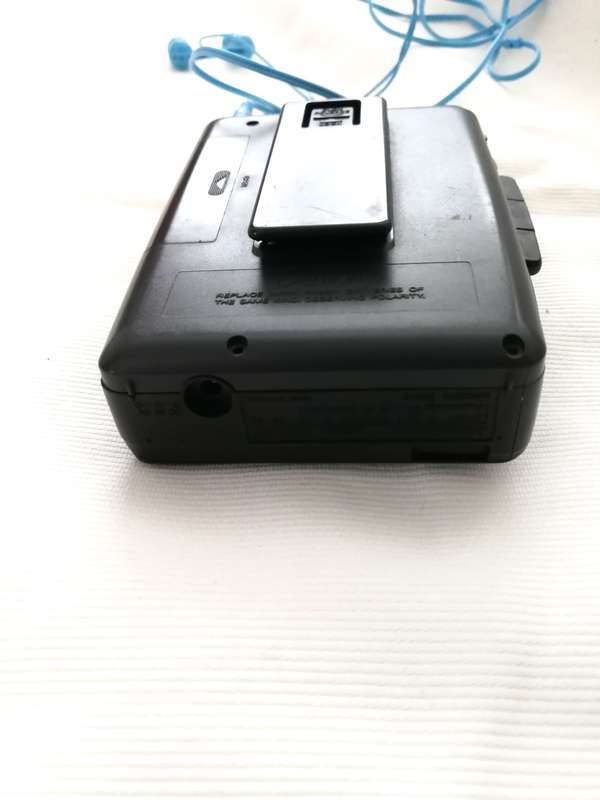 VINTAGE Panasonic Stereo Radio Cassette Player with FM/AM Tuner Walkman Radio