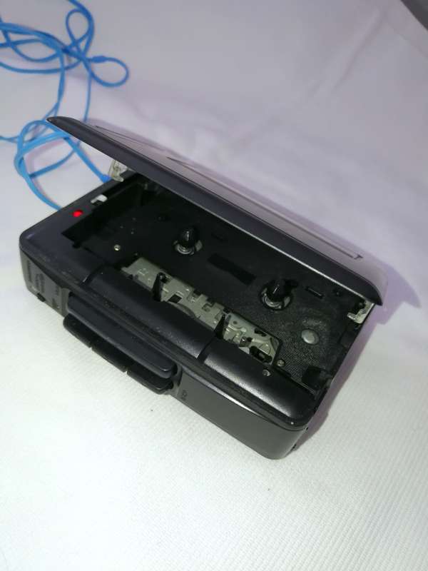 VINTAGE Panasonic Stereo Radio Cassette Player with FM/AM Tuner Walkman Radio