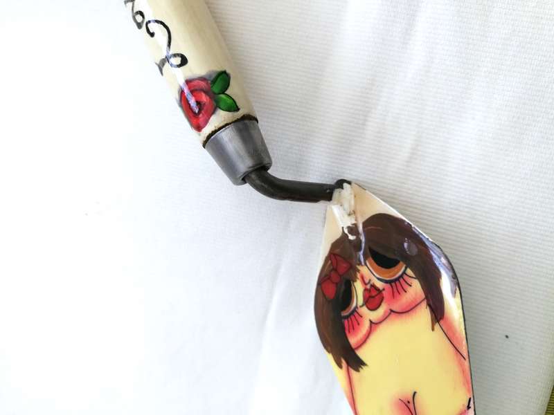 Arty Hand painted Trowel Cake Lifter- Satala