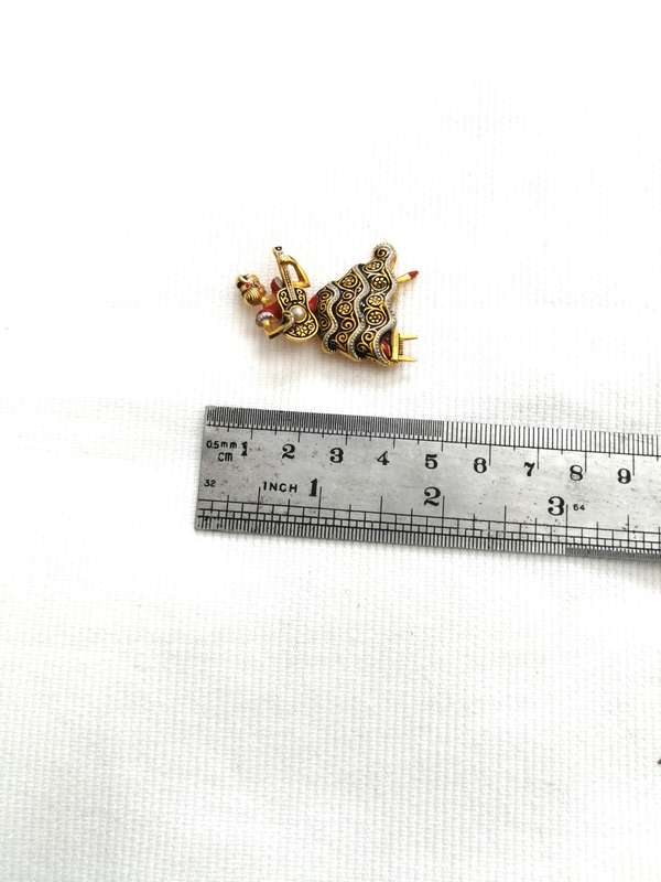 Stunning Spanish Dancing Lady Playing Guitar Brooch- Vintage
