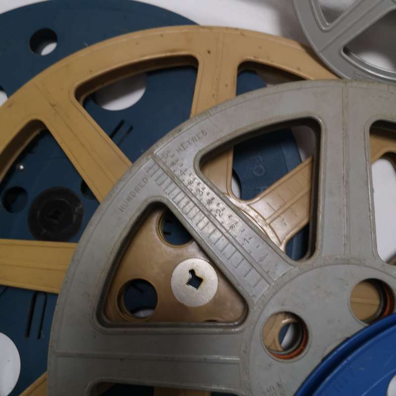 EIKI Japan NT-1 16 mm Film & Sound Projector- Reels and Dust Cover Included