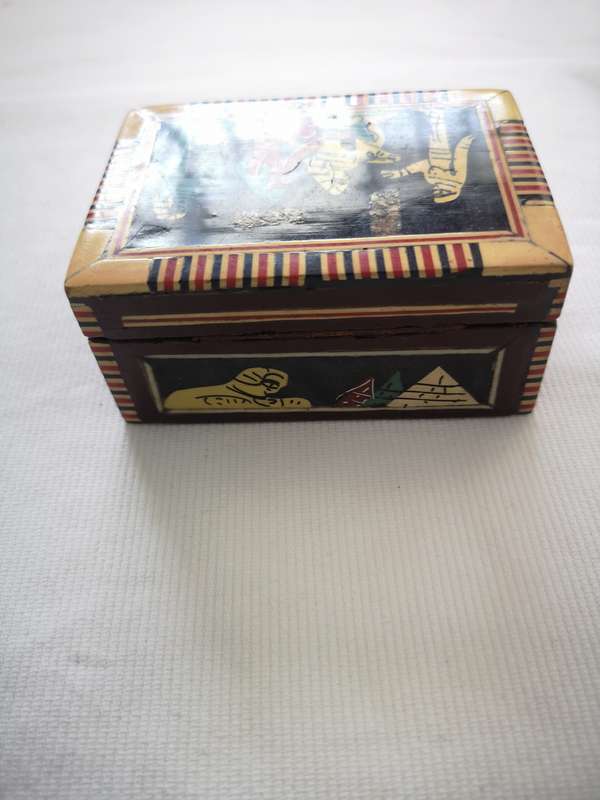 Nice Vintage Egyptian Theme Colorful Inlay Box