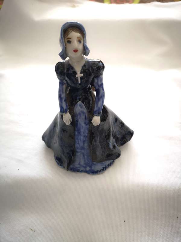 Antique Porcelain Lady