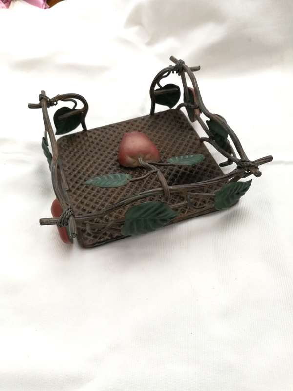 Decorative Metal Serviette Holder. Apple with "Viny" twigs