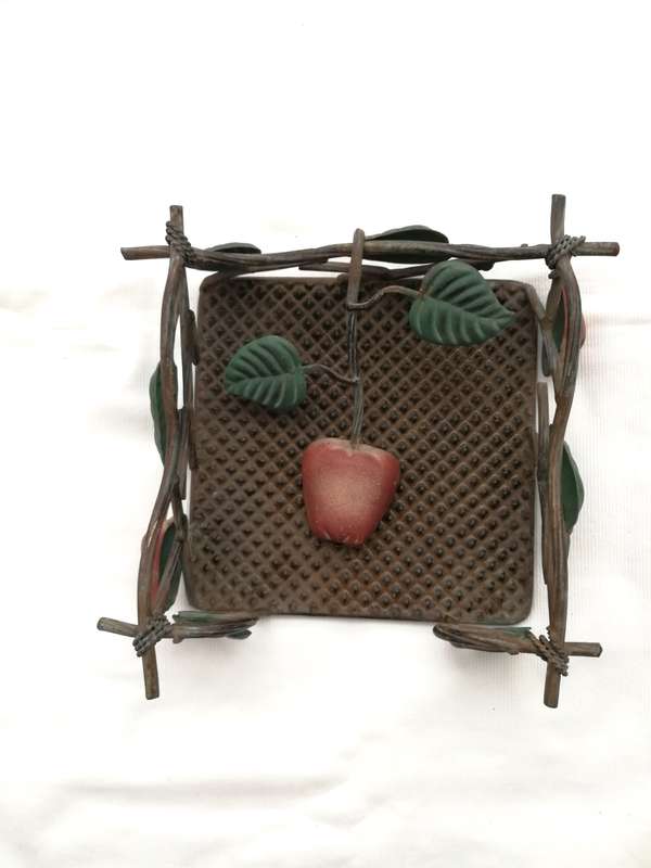 Decorative Metal Serviette Holder. Apple with "Viny" twigs