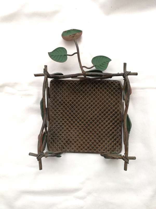 Decorative Metal Serviette Holder. Apple with "Viny" twigs