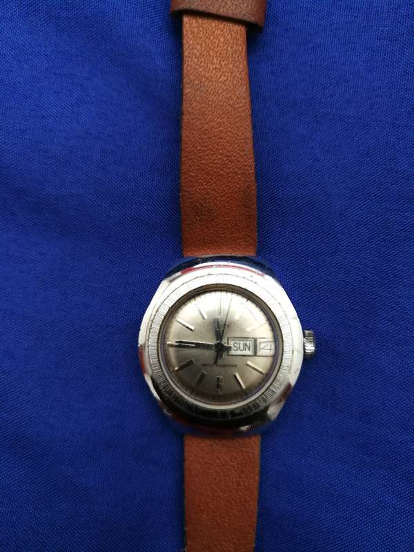 TIMEX Vintage Ladies Wind up Watch with Day Date Function
