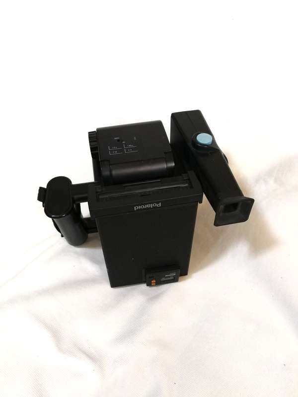 POLAROID MODEL 403 MINIPORTRAIT PASSPORT ID CAMERA AS IS- Collectors piece