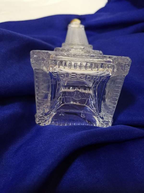 Eiffel Tower small bottle