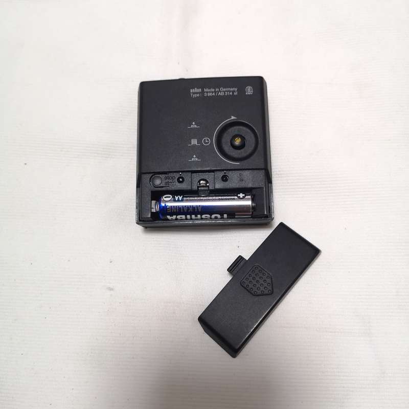 Vintage BRAUN Quartz AB314 SL Travel Alarm Clock Black Pocket Size Made In Germany