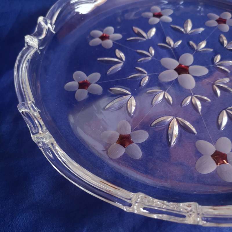 Stunning Vintage Cake Plate/ Platter/ Fruit tray