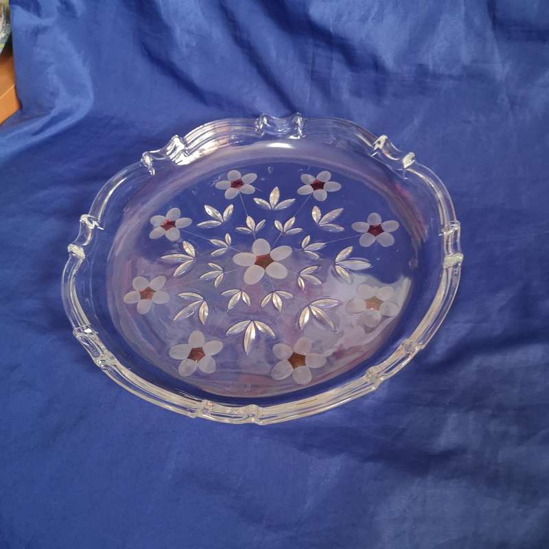 Stunning Vintage Cake Plate/ Platter/ Fruit tray
