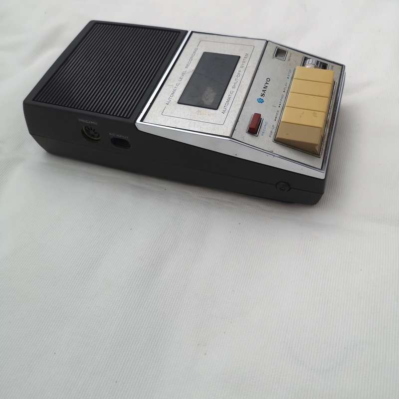 SANYO M2500 Cassette Tape Recorder- Vintage