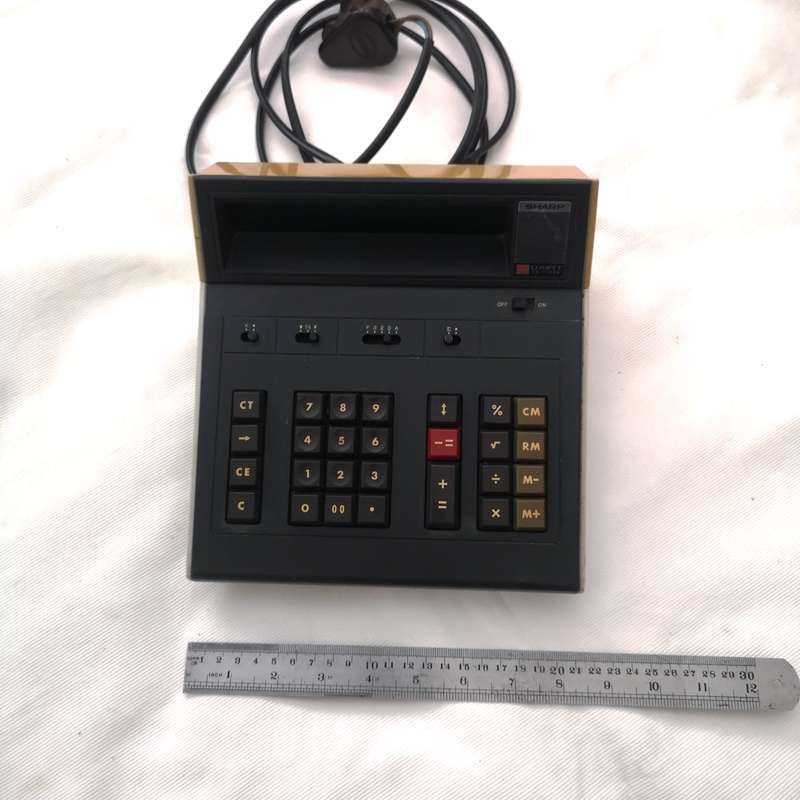 Vintage - SHARP Compet CS-1109A - Electronic Calculating Machine - late 1970s!
