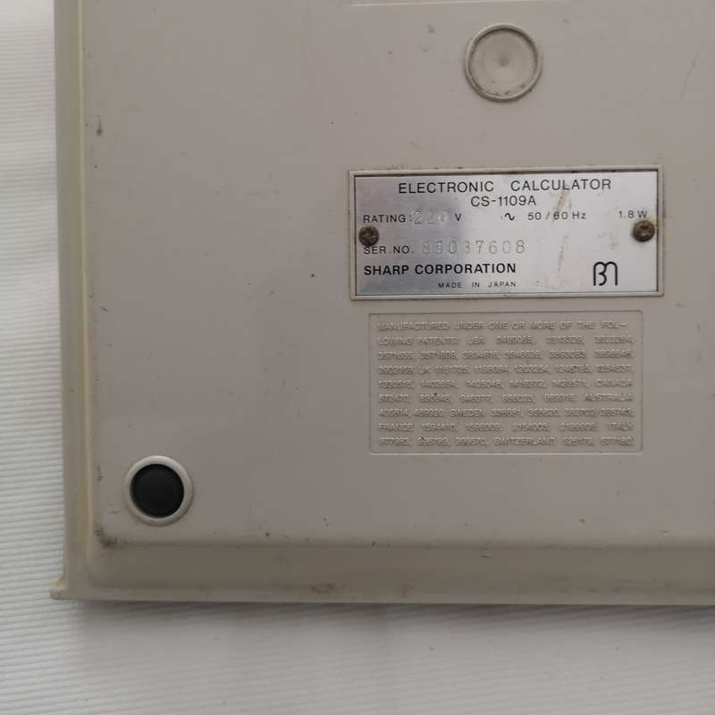 Vintage - SHARP Compet CS-1109A - Electronic Calculating Machine - late 1970s!
