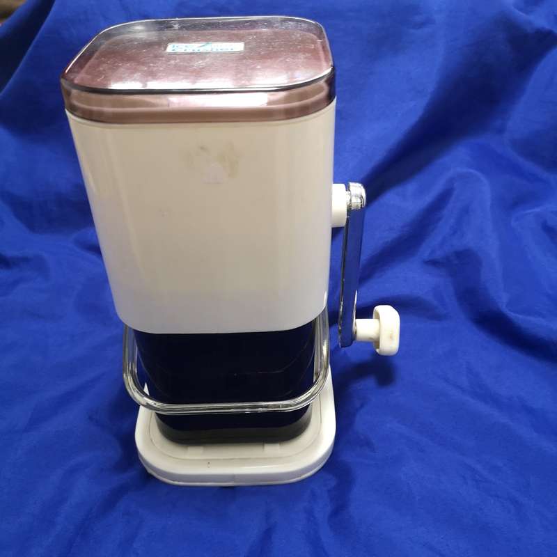 Ice Crusher - Vintage- Made in Taiwan