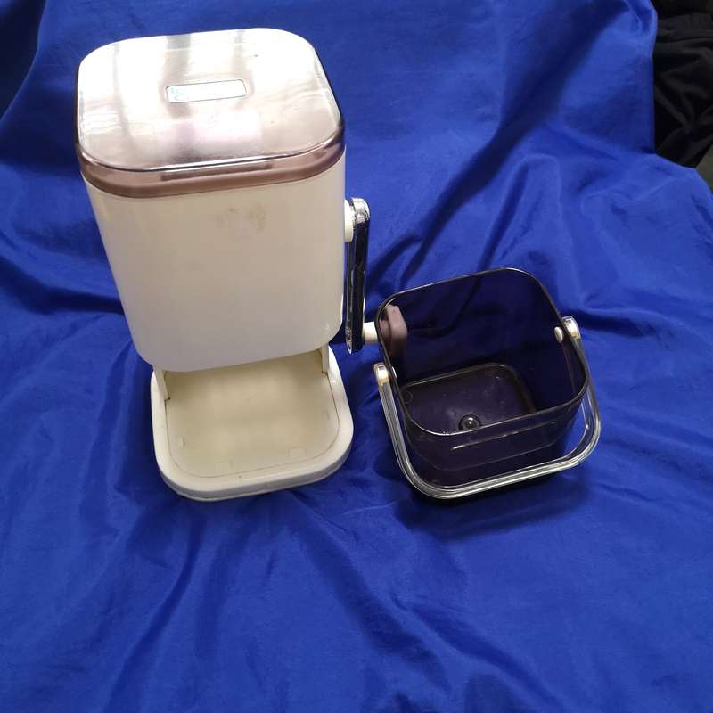 Ice Crusher - Vintage- Made in Taiwan