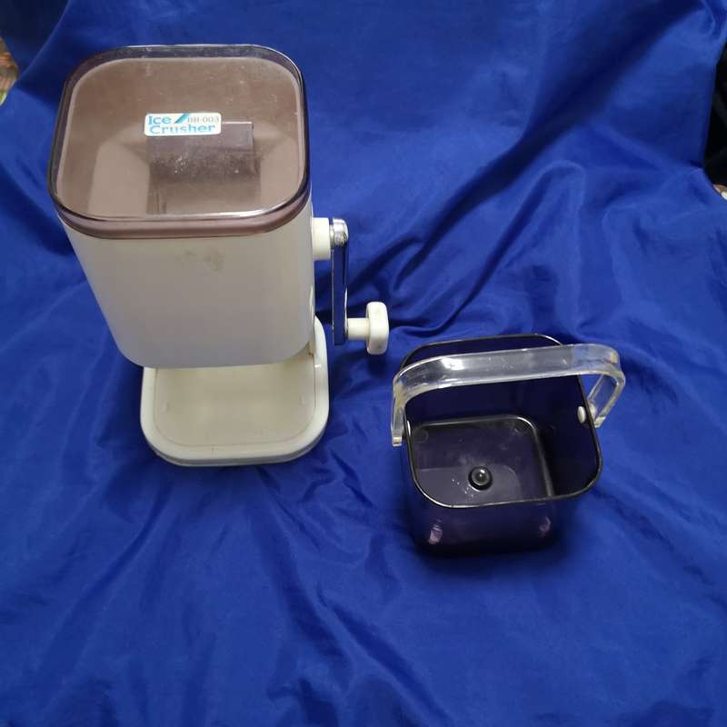 Ice Crusher - Vintage- Made in Taiwan