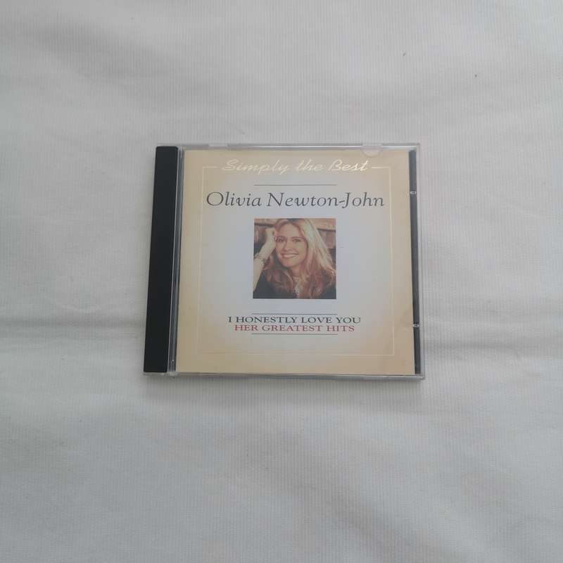 Olivia Newton John CD - Simply the Best: Her Greatest Hits- Vintage
